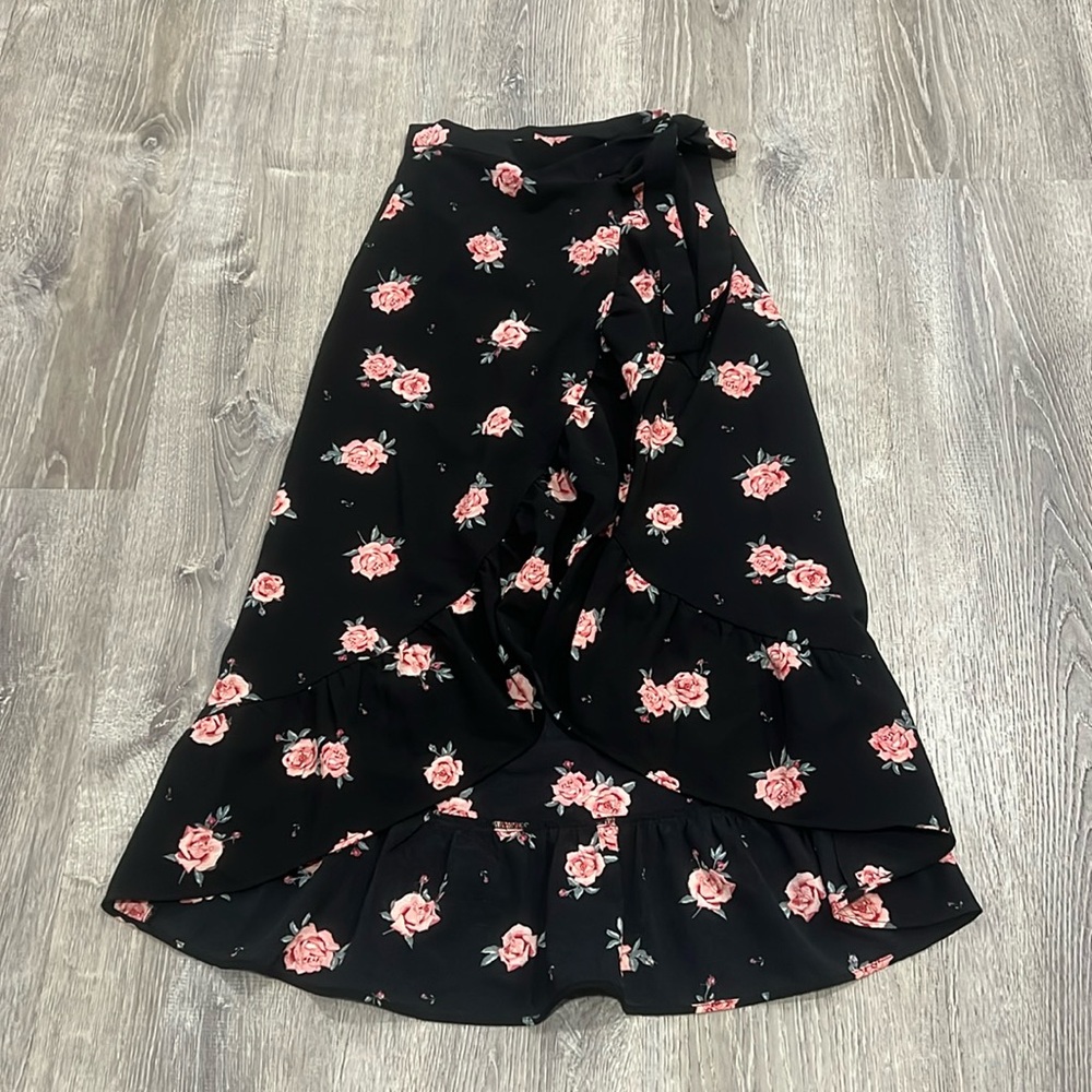 DIVIDED FLORAL SKIRT